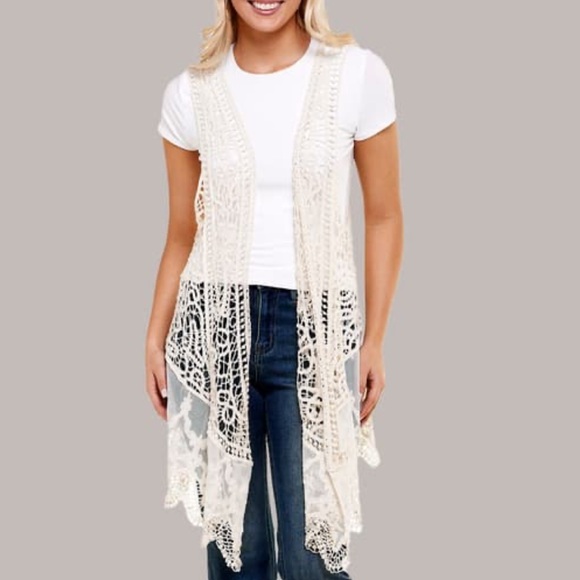 Elegant Cream Lace Vest - Picture 1 of 3